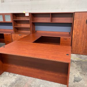 Rental Return U-Shape Desk With Open Hutch