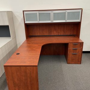 CLOSEOUT Corner Unit