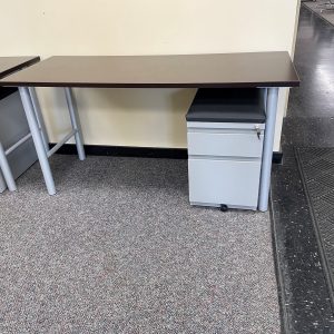 "CLOSEOUT" Training Table/Mobile Ped Set