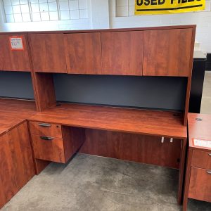 Rental Return Desk/Hutch Set